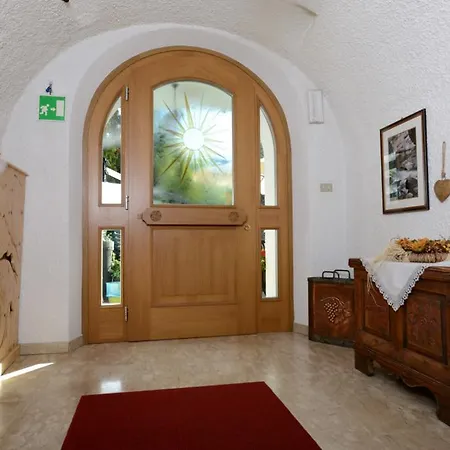 Hotel Garni' Aurora Tret